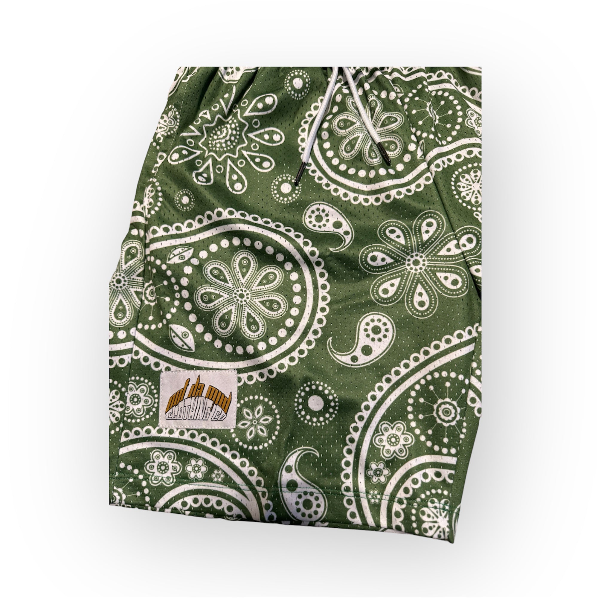 GREEN BANDANNA SHORTS